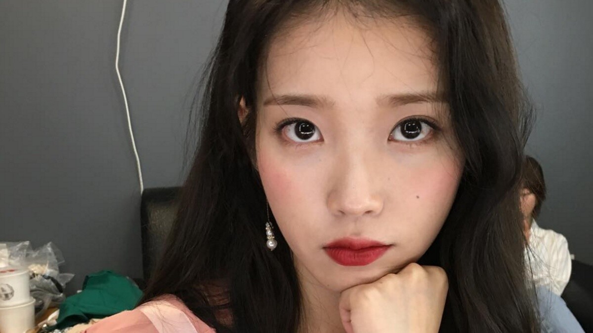 命定底妝救贖瑕疵細紋！乾冷秋冬就靠「玫瑰微霧感底妝」稱霸