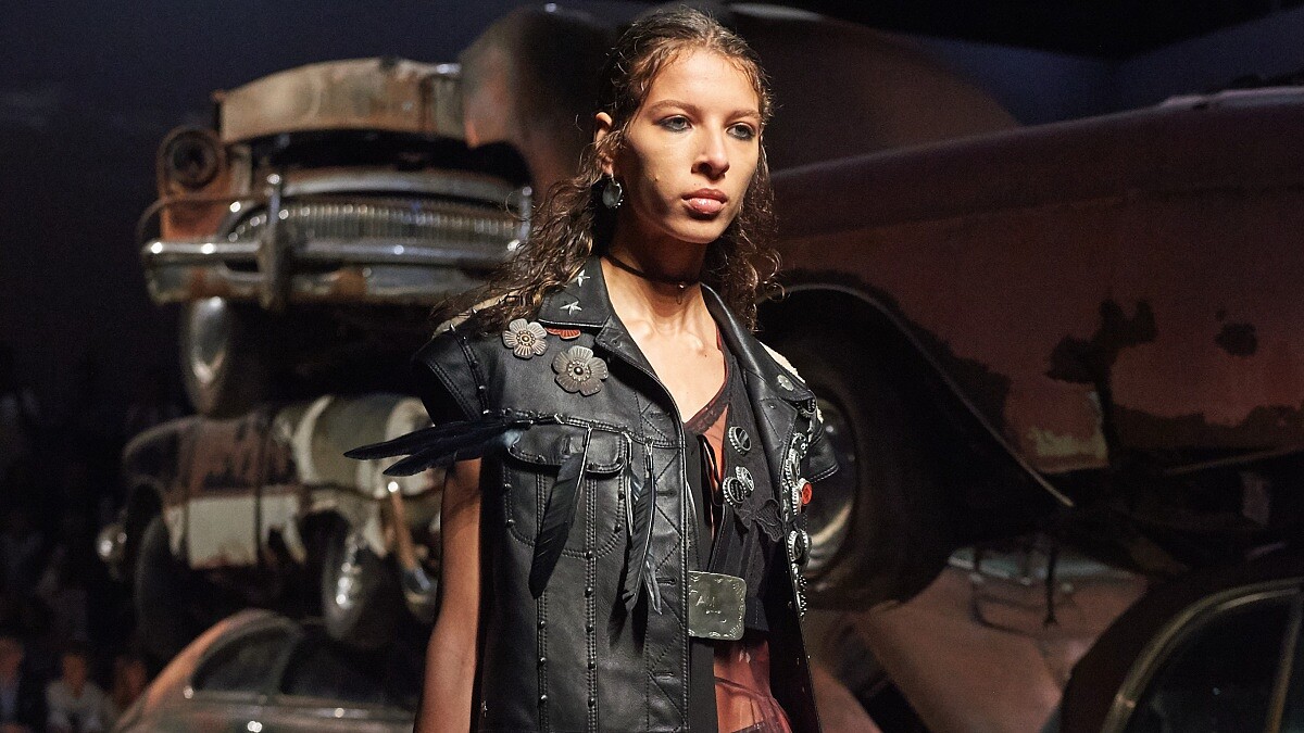 【紐約時裝週】兼具復古與潮流!Coach展現壞女孩的狂野奔放