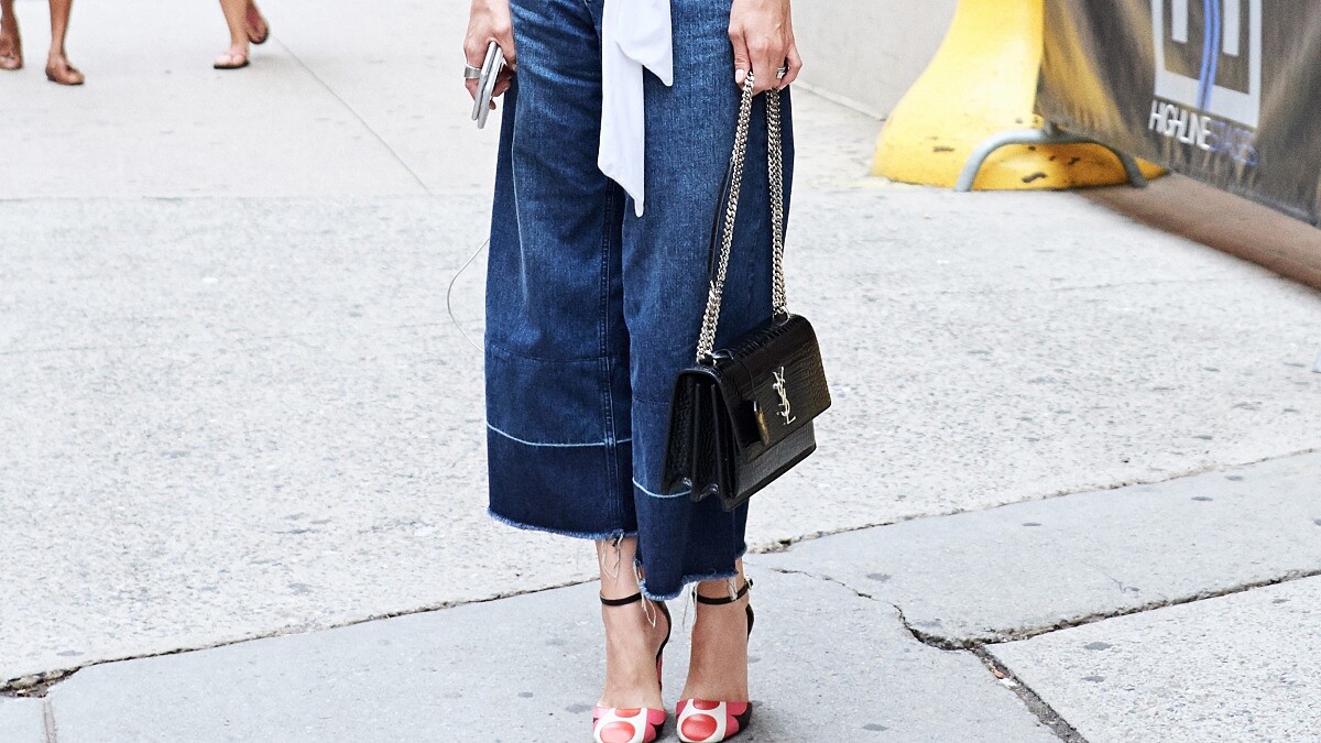 【時裝週街拍】街頭潮人到底都帶什麼包？圖解讓你學到好！