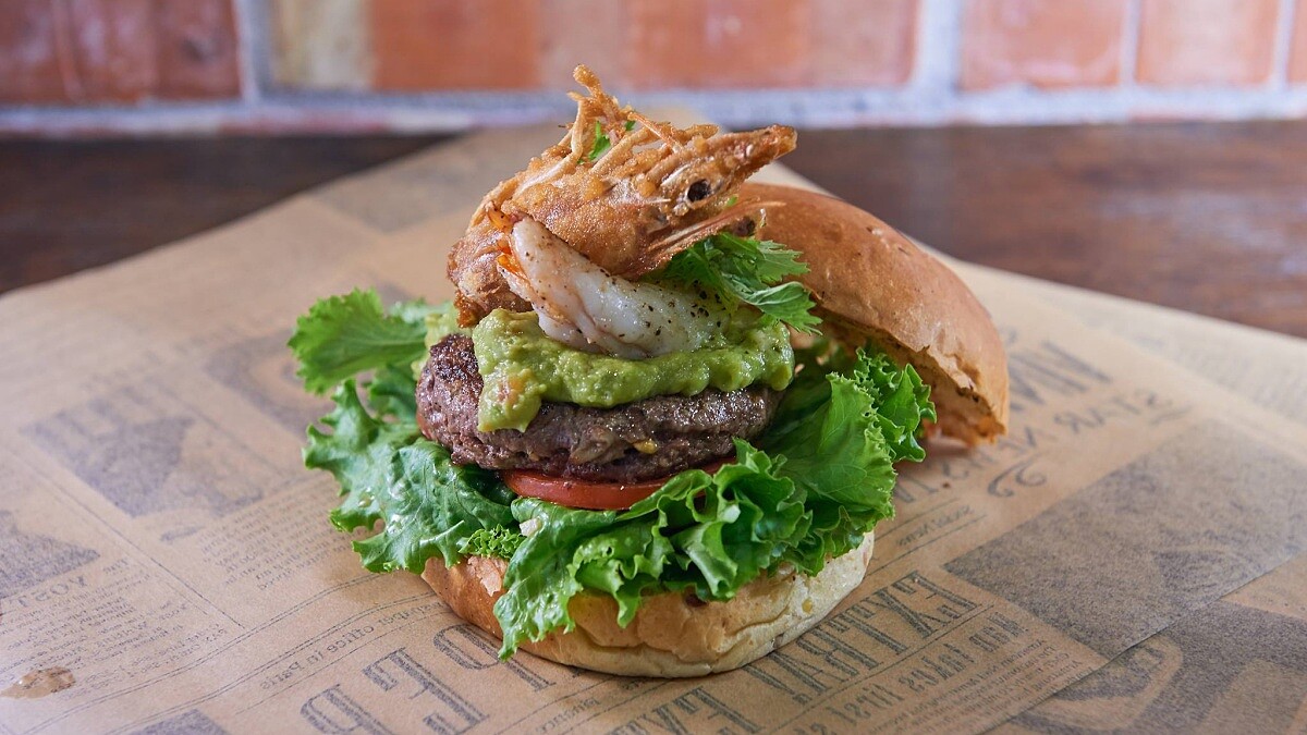 海陸雙享爆肥也甘願！Burger Ray新光三越A11店「牛P堡」登場