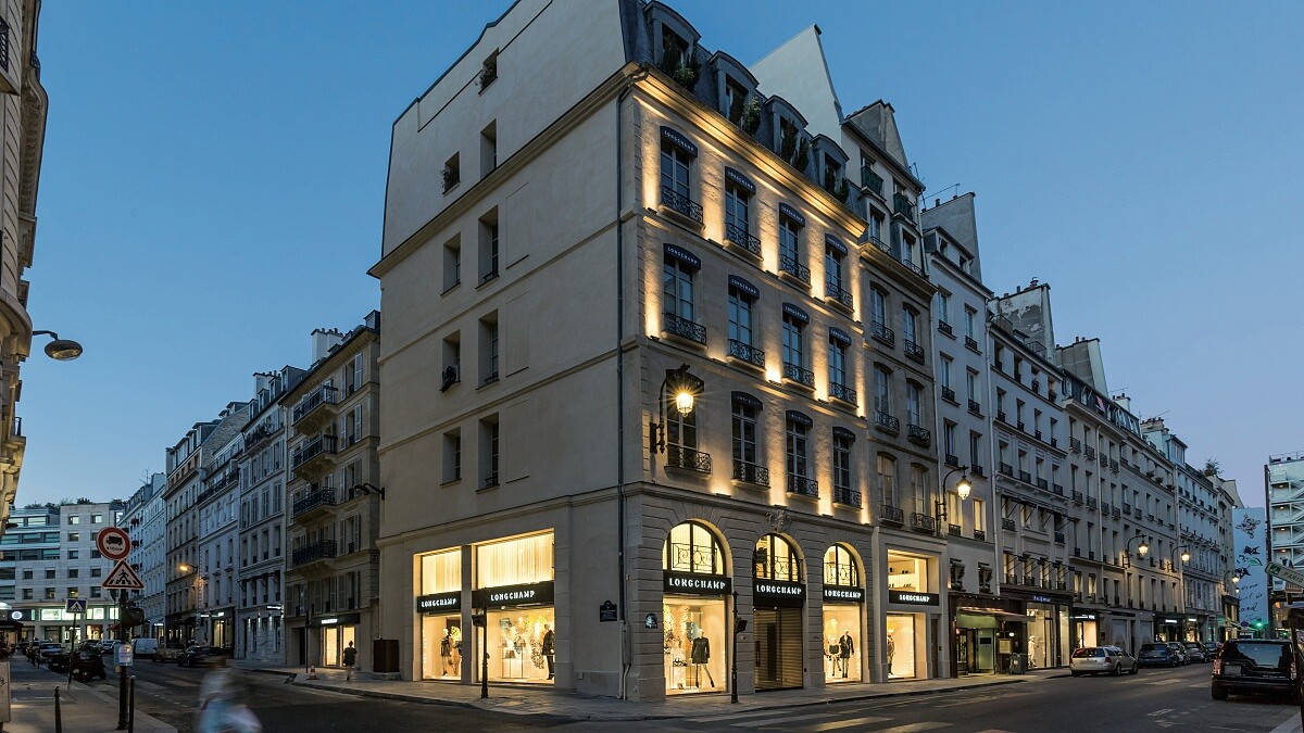 全球最大精品旗艦店！侯佩岑優雅現身LONGCHAMP聖奧諾雷路新店開幕