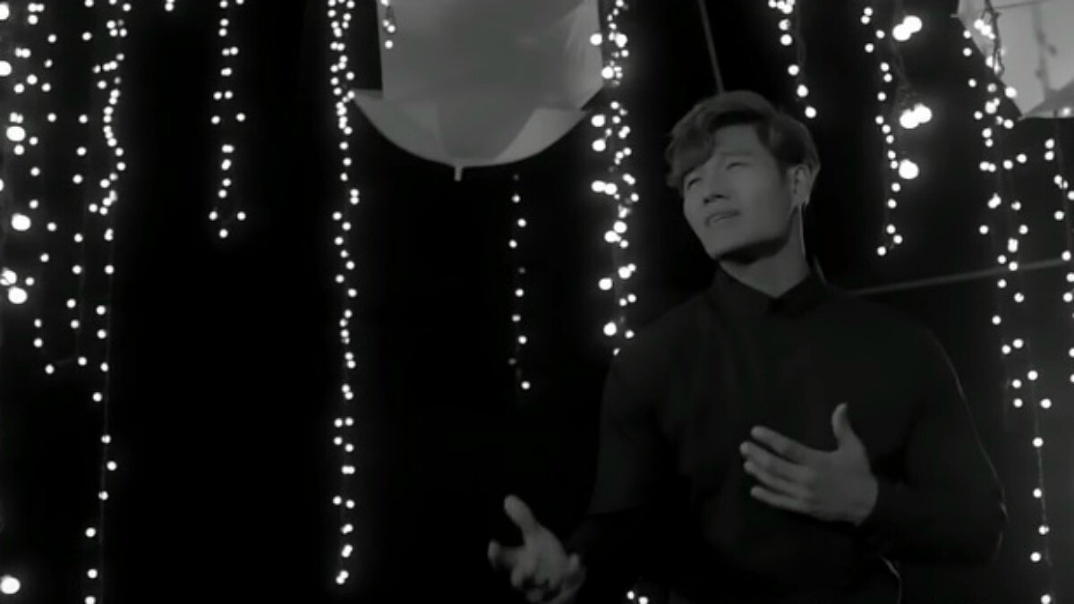 聽完心花怒放！金鐘國翻唱〈聽見下雨的聲音〉MV超唯美