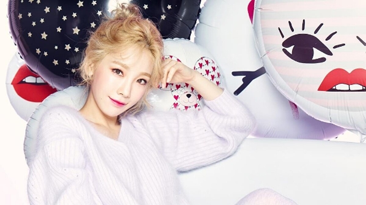 不必再跟假睫毛搏鬥!韓星御用彩妝師金崗畢私藏密技:善用蜜粉,刷出逆天美睫