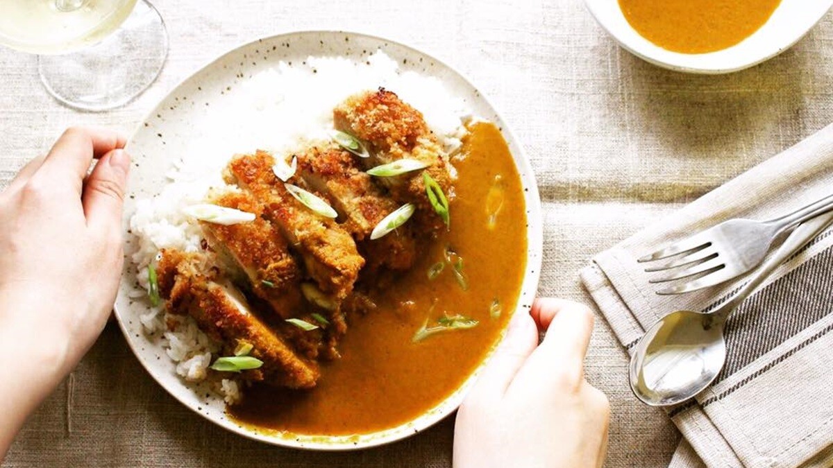 【姊弟煮廚週末上菜】日式咖哩雞排丼飯