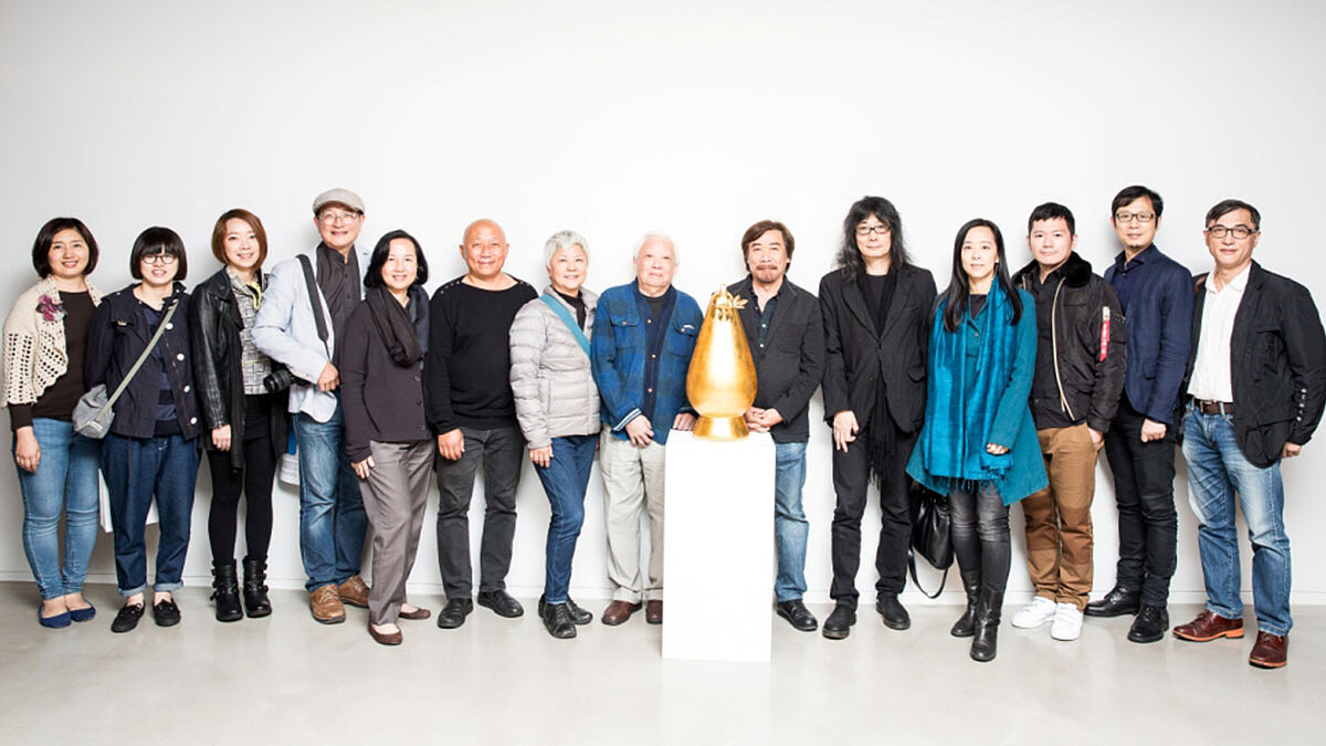 學學文創《感動雞》彩繪特展，一次匯聚30位藝術大師創意能量