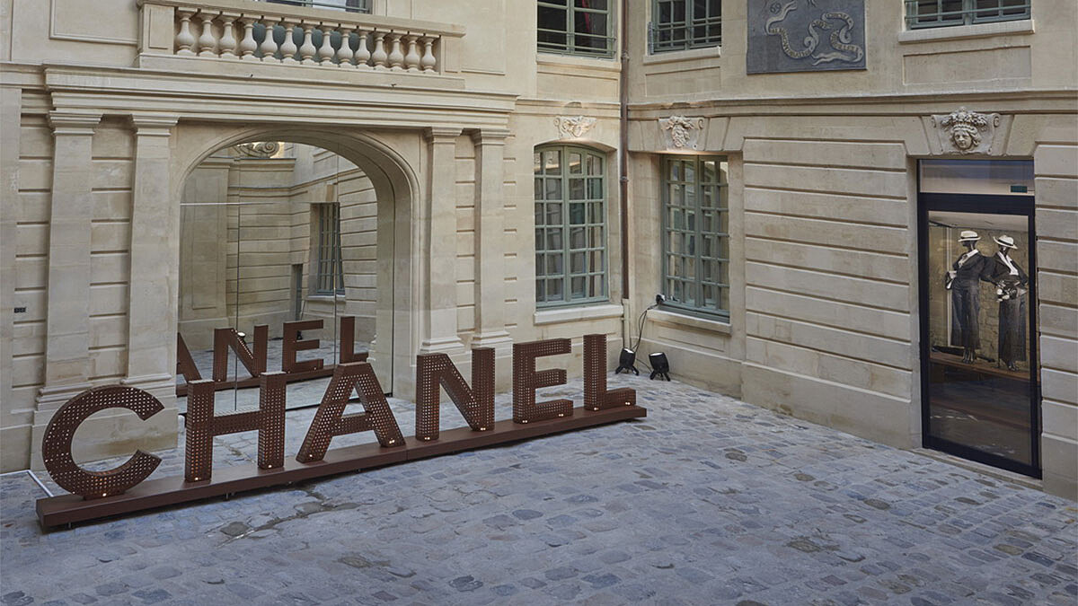 巴黎直擊！期間限定6個月的絕美CHANEL巴黎瑪黑概念店