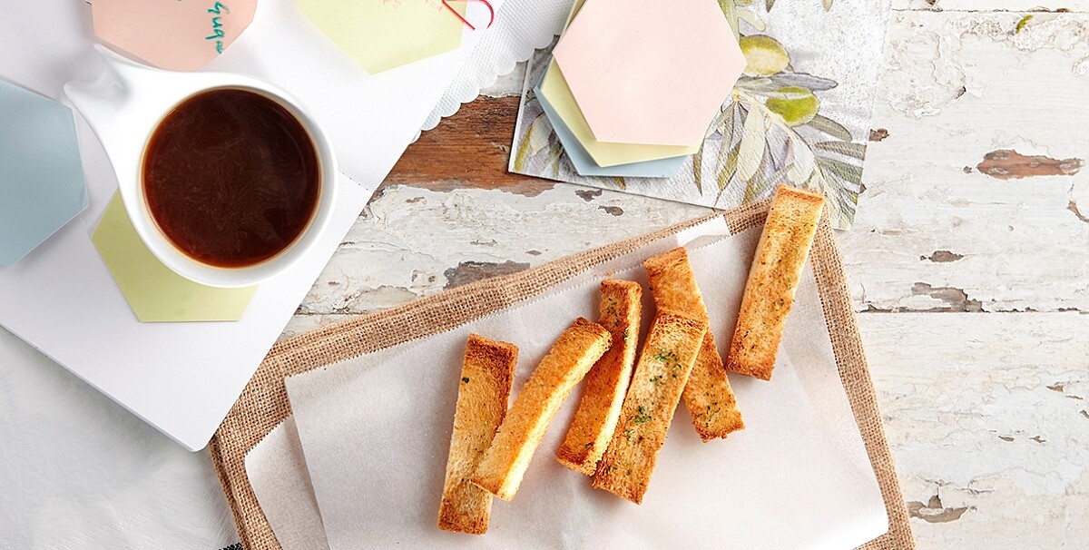 咬開有熱起司! 冬日晨間最愛DIY 炒菇起司炸土司