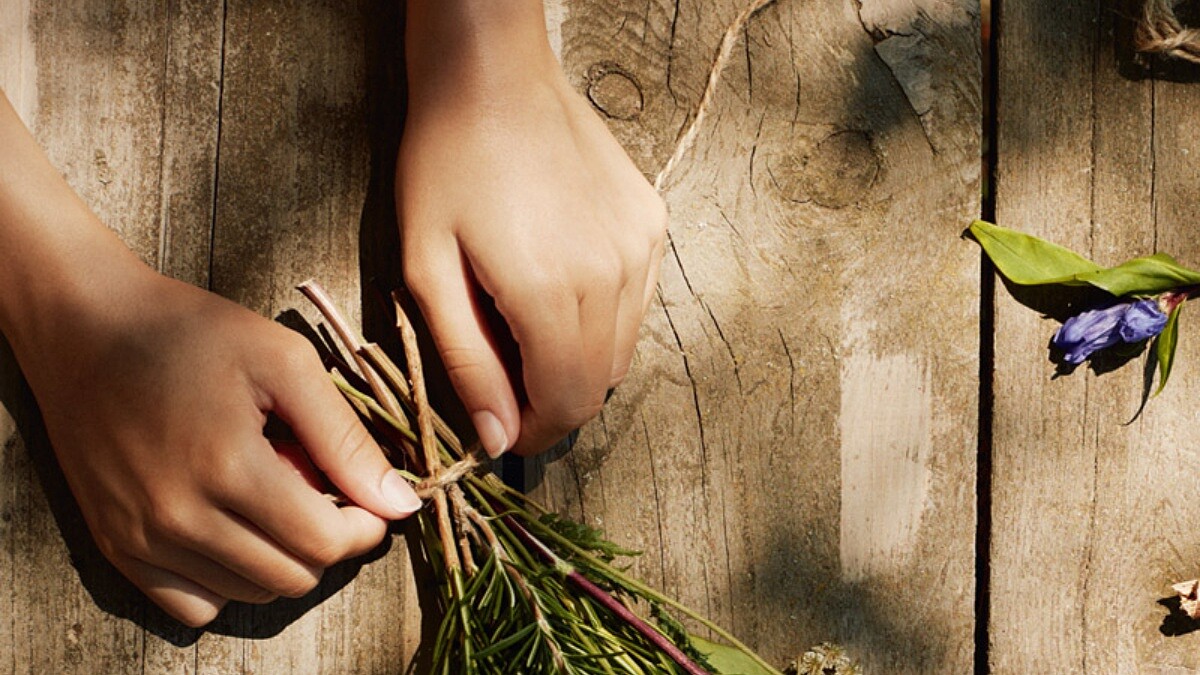 寒冬來襲極乾燥肌有救了！L’OCCITANE全新乳油木修護手膜霜連指緣都能滋潤