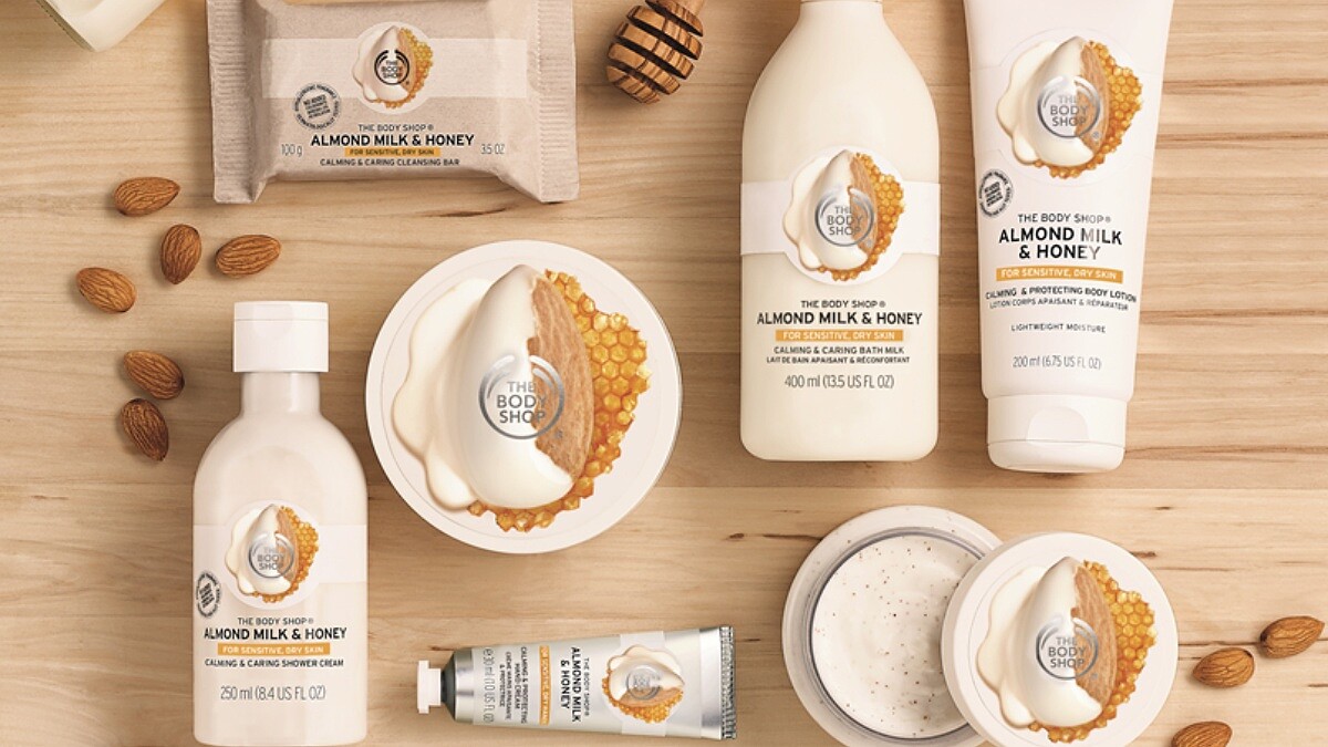 忍不住就想一摸再摸!杏奶花蜜滋養沐浴系列養出Q彈柔嫩的牛奶肌膚