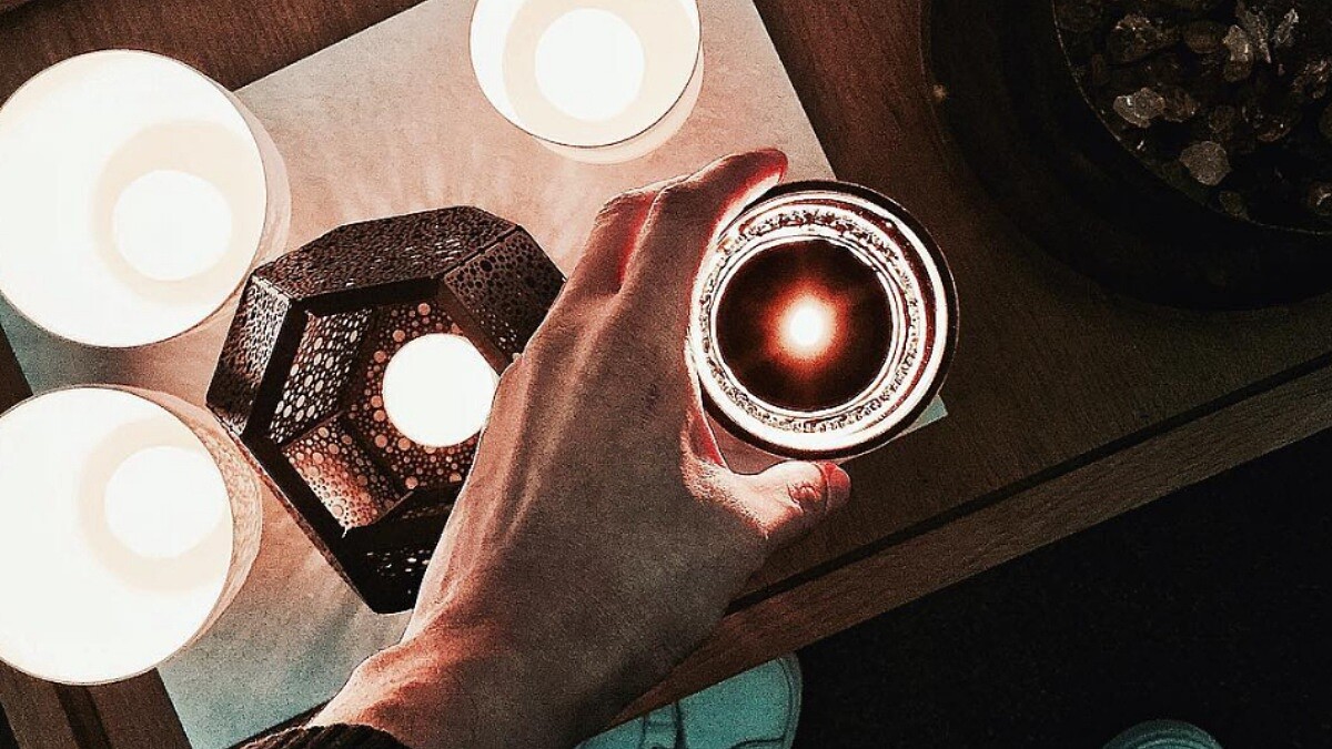 對你而言冬天的味道是什麼？BYREDO冬日番紅花香氛蠟燭找到兒時記憶中冬季溫馨美好的回憶