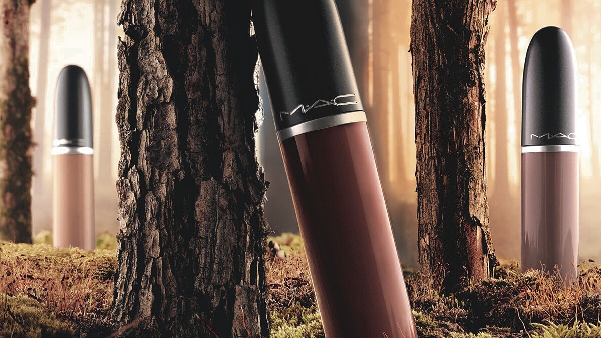 焦糖玫瑰、粉土玫瑰、咖啡牛奶…全新8款M.A.C超霧感唇釉打造時髦的粉霧土唇色