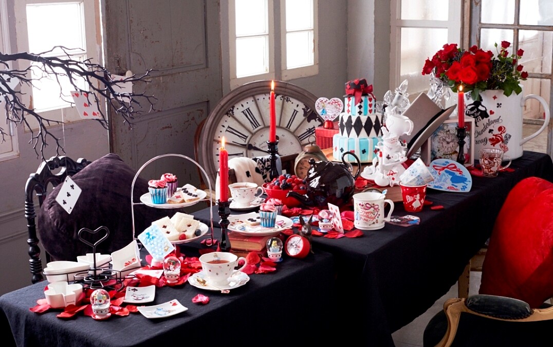 化身愛麗絲 Afternoon Tea×迪士尼「ALICE紅心王國」走入奇幻仙境