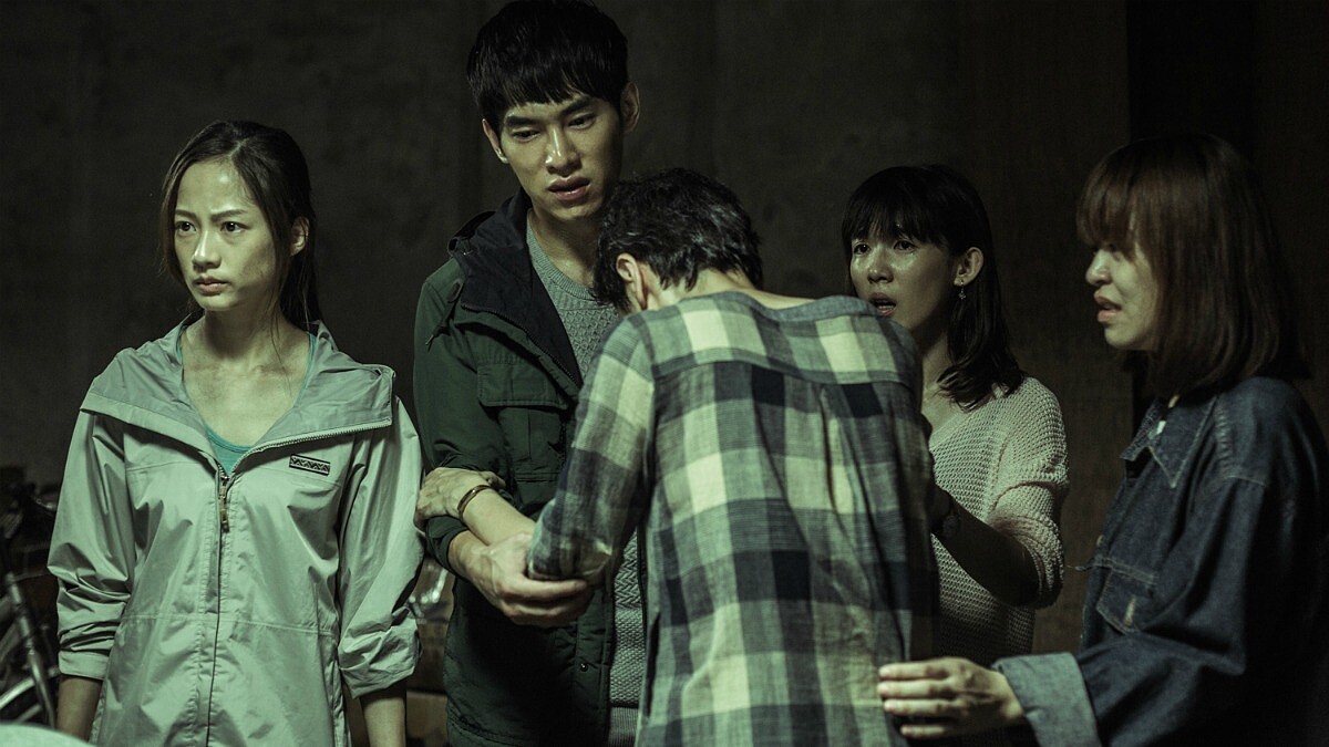 兇手究竟是誰？會讓人漸漸上癮的台灣驚悚懸疑劇《天黑請閉眼》