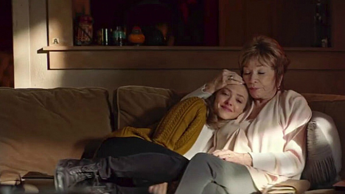 最動人的忘年友誼!亞曼達賽佛瑞、莎莉麥克琳溫馨勵志新片《她其實沒那麼壞》