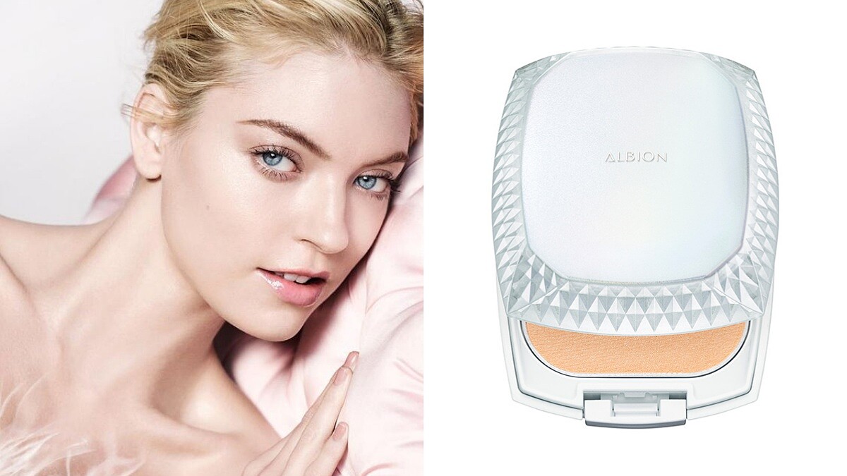 閃閃如寶石般的粉盒整個美翻了！結合4色光打造透明感肌膚的雪膚光感粉餅能不收嗎！