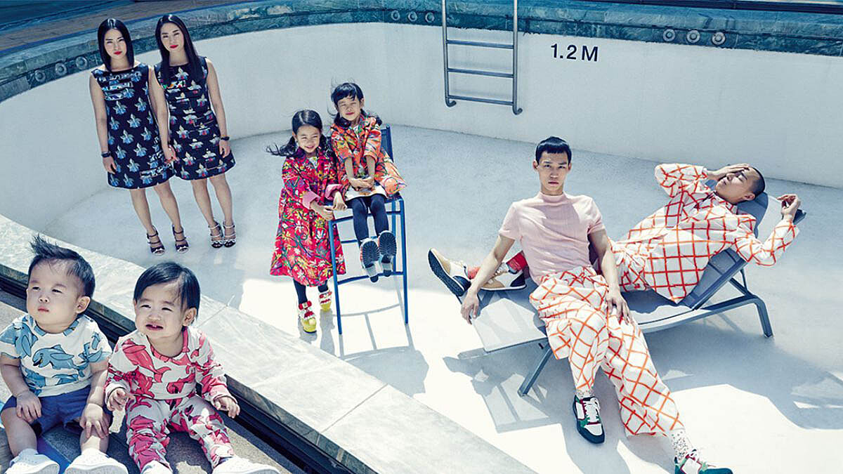 到底日韓女孩幹嘛穿一樣?! 超夯IG雙子穿搭大揭密！