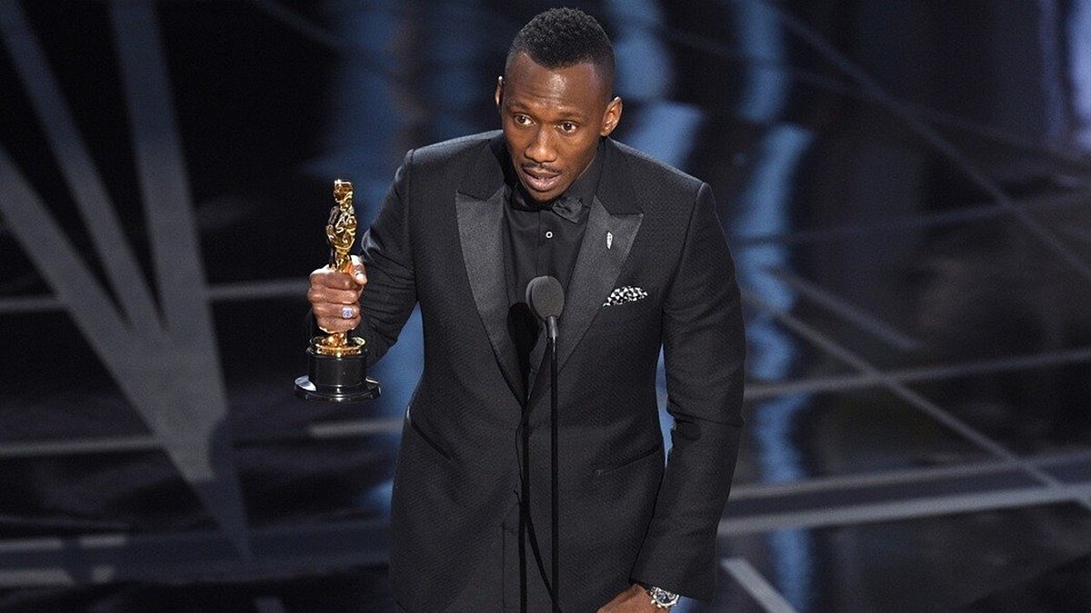 一定要認識的《月光下的藍色男孩》非裔男星！關於Mahershala Ali的5件事