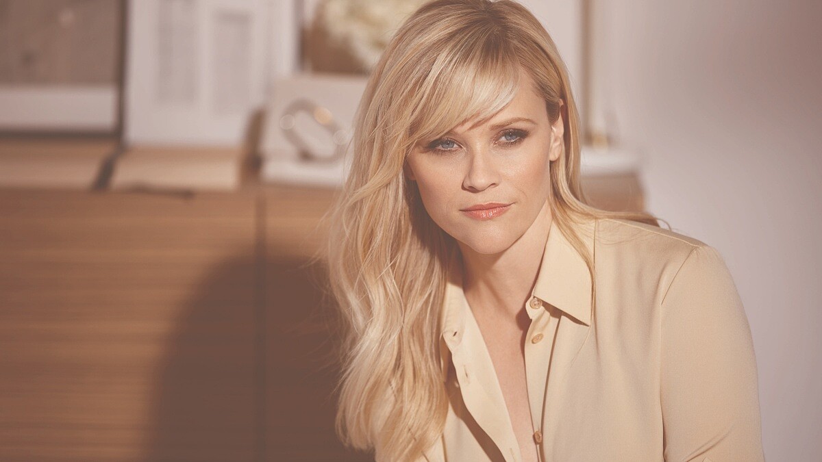 貫徹支持女性的精神！金髮尤物瑞絲薇絲朋出任伊麗莎白雅頓全球品牌推廣大使