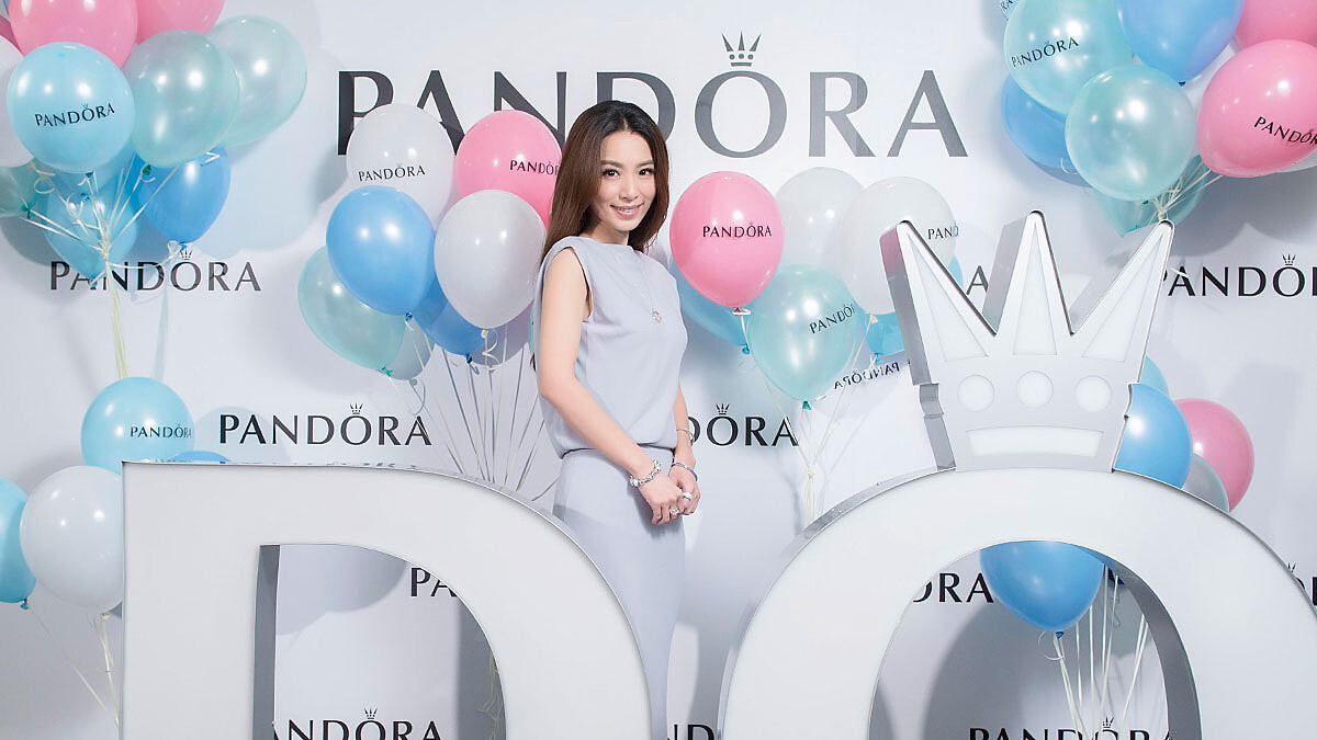紀錄每一個珍貴時刻！Hebe出任PANDORA年度形象大使
