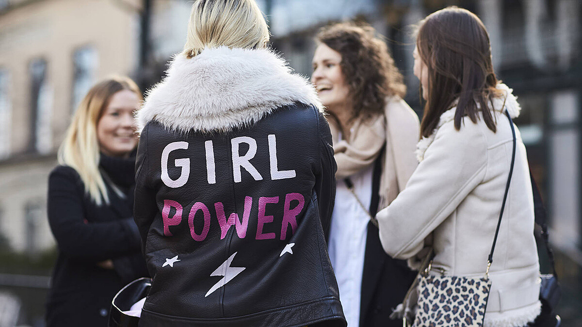 為什麼人人都有件會講話的 T-shirt？歡迎來到 #標語時代！