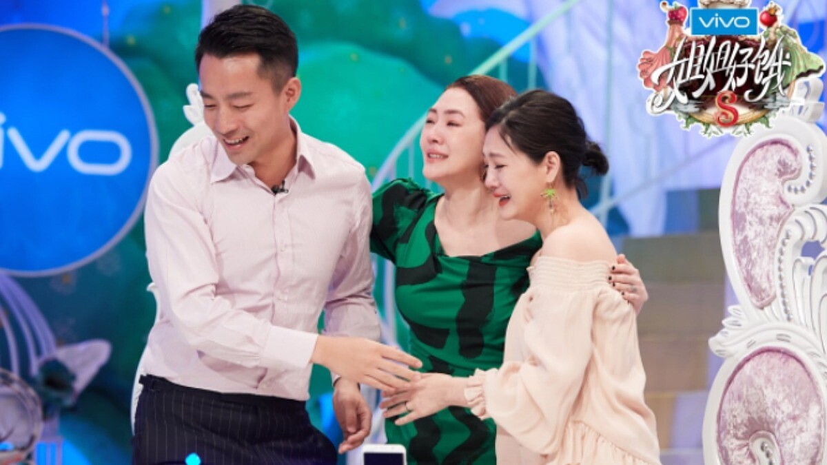 《姐姐好餓》姊妹合體、汪小菲同台!小S深情告白大S:「妳讓我擔心,是因為妳很喜歡裝堅強。」