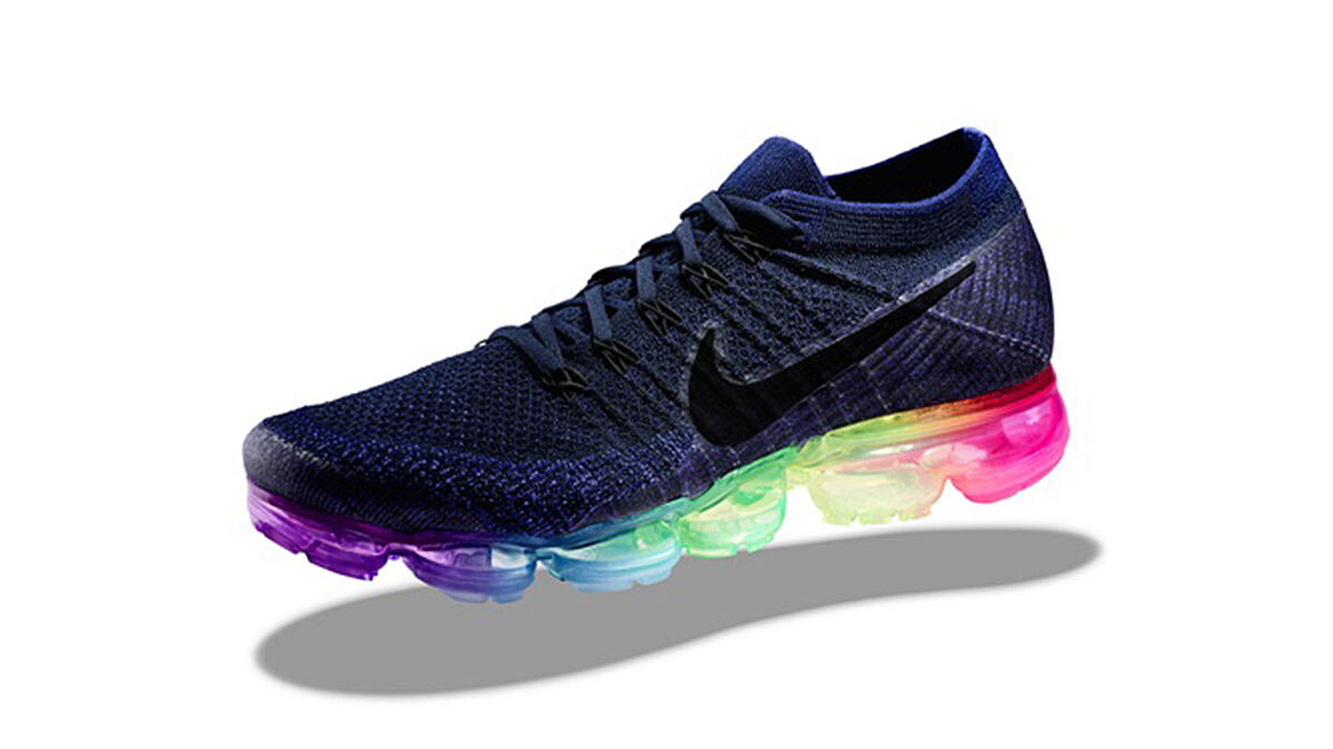 為LGBTQ族群發聲！NIKE年度帥鞋Air VaporMax第一次換上夢幻彩虹鞋底