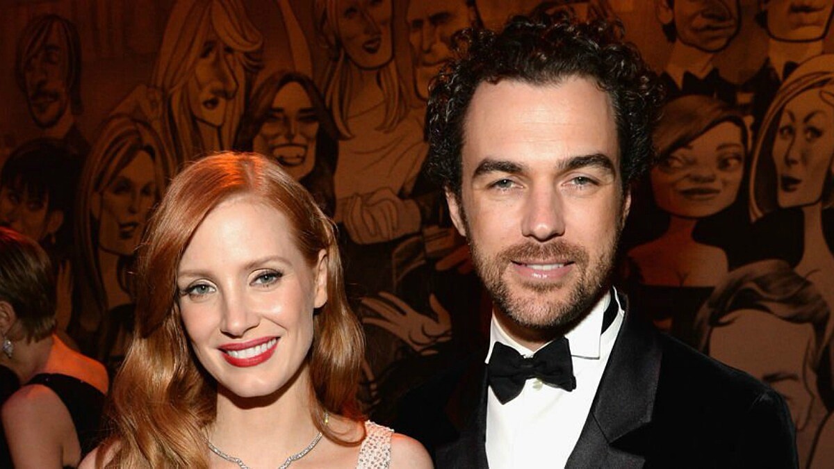 潔西卡雀絲坦結婚了！披白紗和交往5年男友義大利甜蜜完婚，好友安海瑟薇也出席