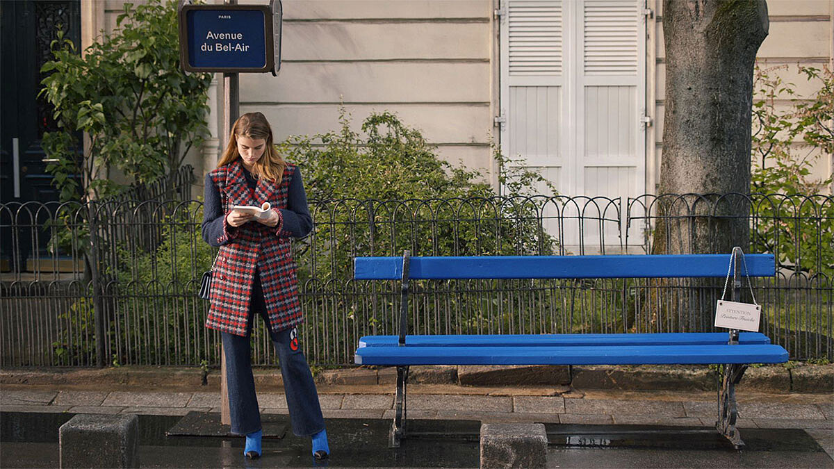 香奈兒經典雙色高跟鞋slingback推出進化版！雙色短靴帥氣登場