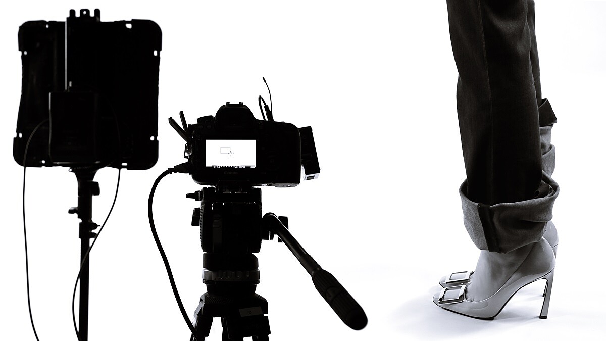 迎接Roger Vivier人氣鞋款50歲!你知道"Belle Vivier"該怎麼發音嗎?