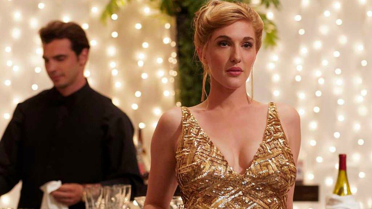 年僅36歲結束短暫生命......是作家、是應召女郎，《她的應召日記》赤裸揭開她的女人心事