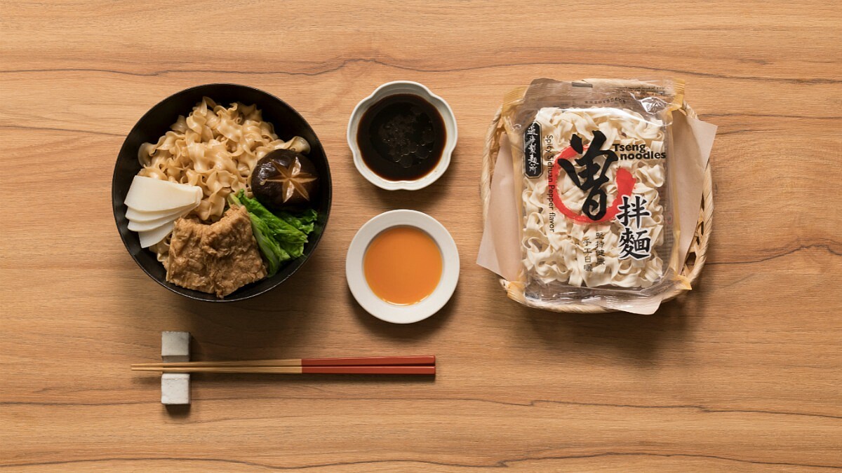 泡麵也能Q彈有嚼勁！超適合忙碌上班族，網購人氣美食「曾拌麵」吃過沒？