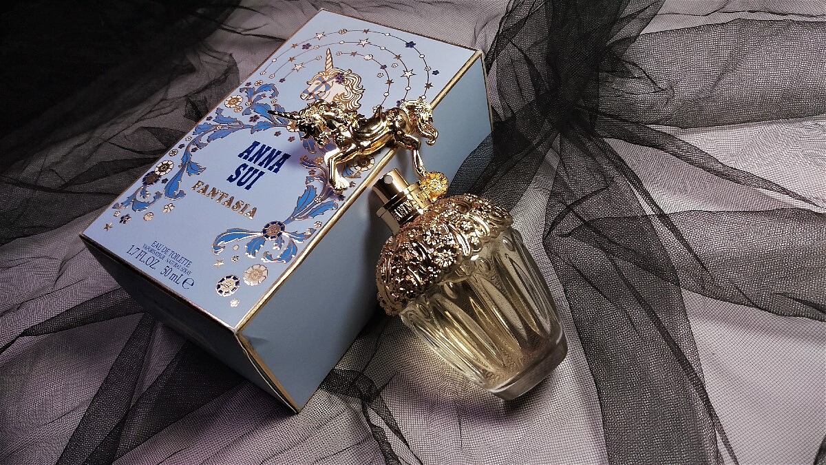 2017 ANNA SUI 童話獨角獸淡香水，噴上通往仙境的金黃魔液，讓獨角獸帶你一起走跳柑橘香的魔法森林!