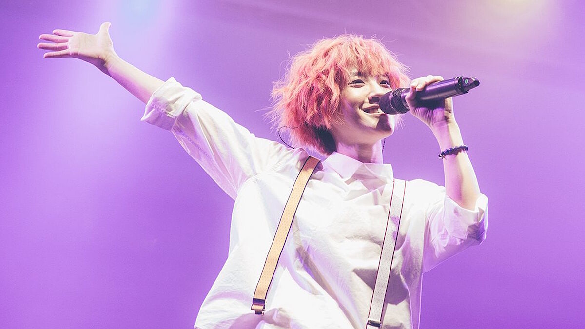 單身死會通通都來!自然系女聲小球莊鵑瑛首登Legacy都市女聲舞台 唱情歌給你聽!