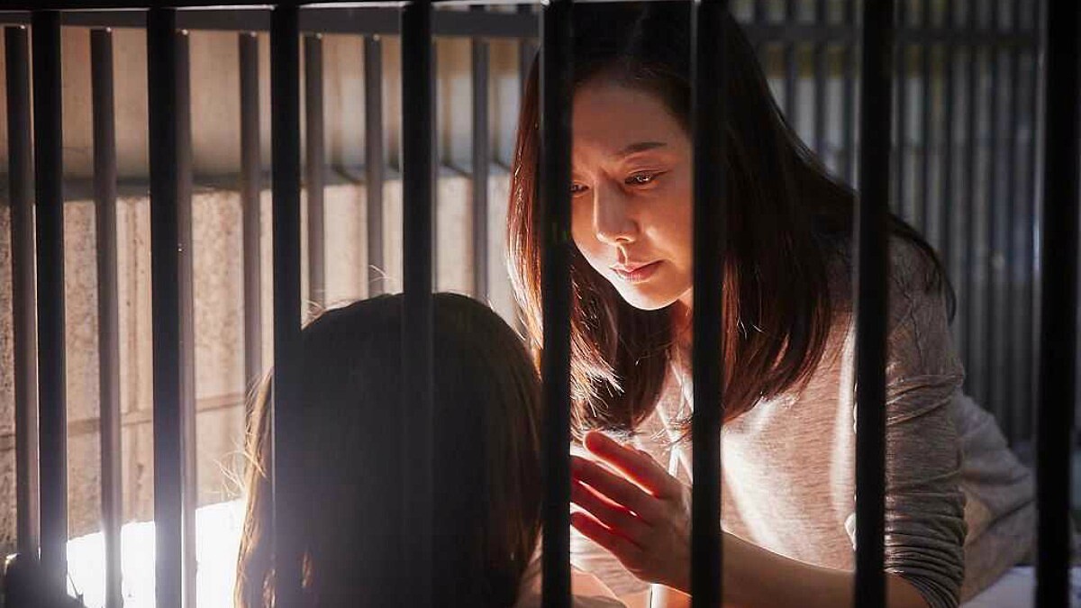 韓國流傳已久的山野傳說!宛如韓版紅衣小女孩,《捉迷藏》導演最新恐怖之作《仿聲靈》