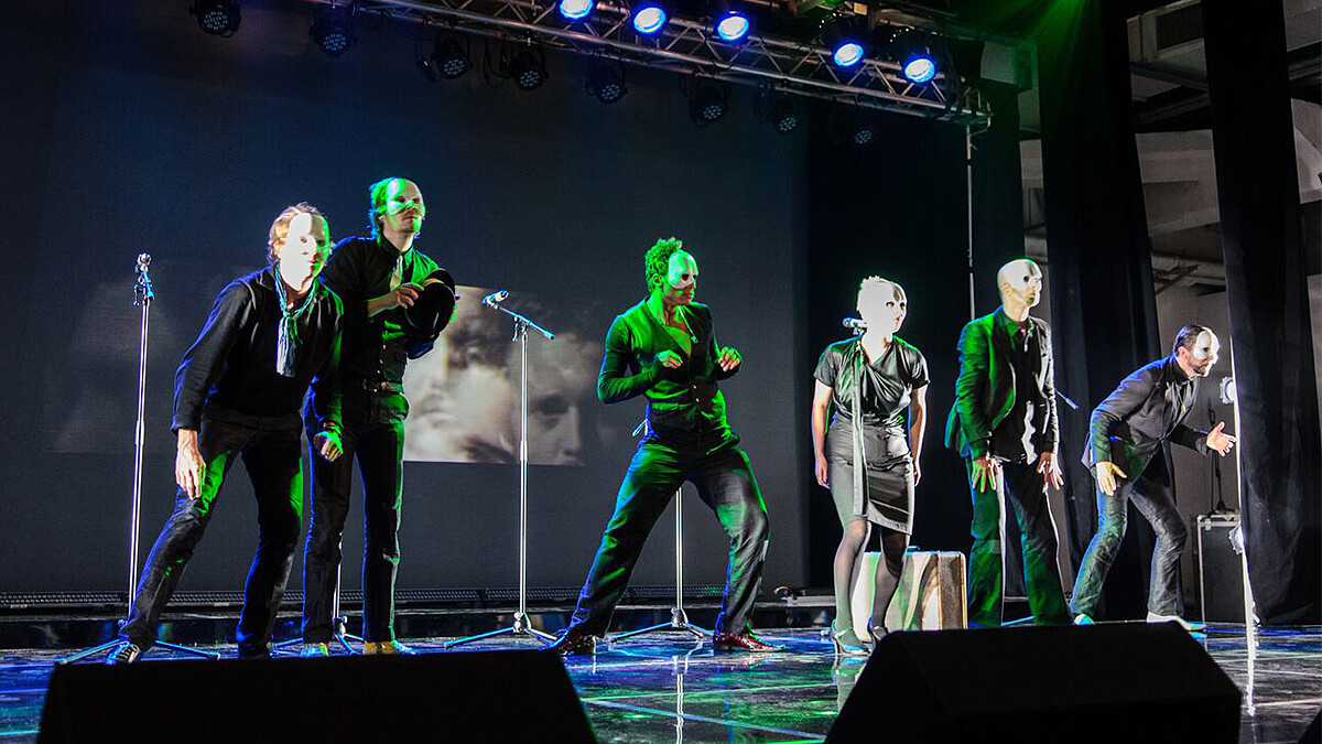 繼《歌喉讚》超強阿卡貝拉後,德國阿卡貝拉SLIXS音樂大戲《人聲病毒Vocal Virus》來台開唱啦!