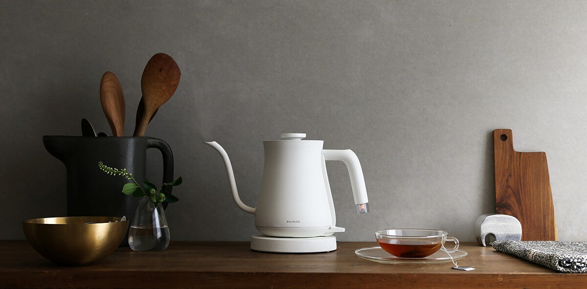 咖啡控話題盛事 日系神級家電 BALMUDA The Pot手沖壺改寫注水風格新定義