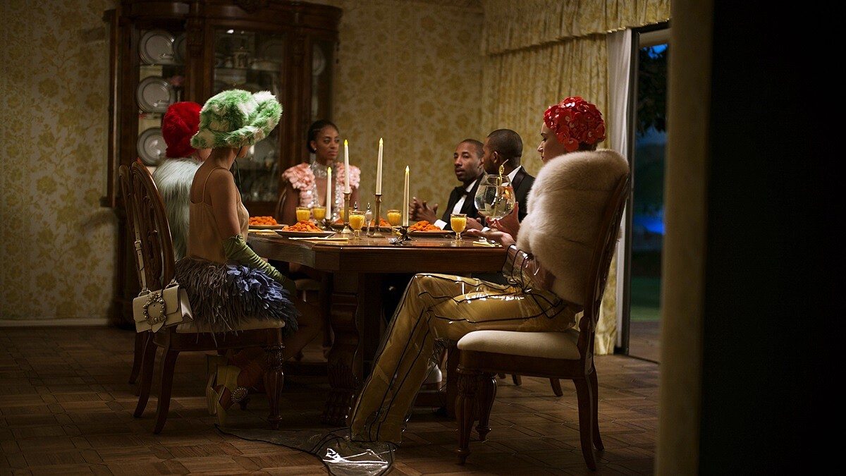 從地下豪宅探索21世紀的浮華世界!MIU MIU第14部女人心事微電影來了