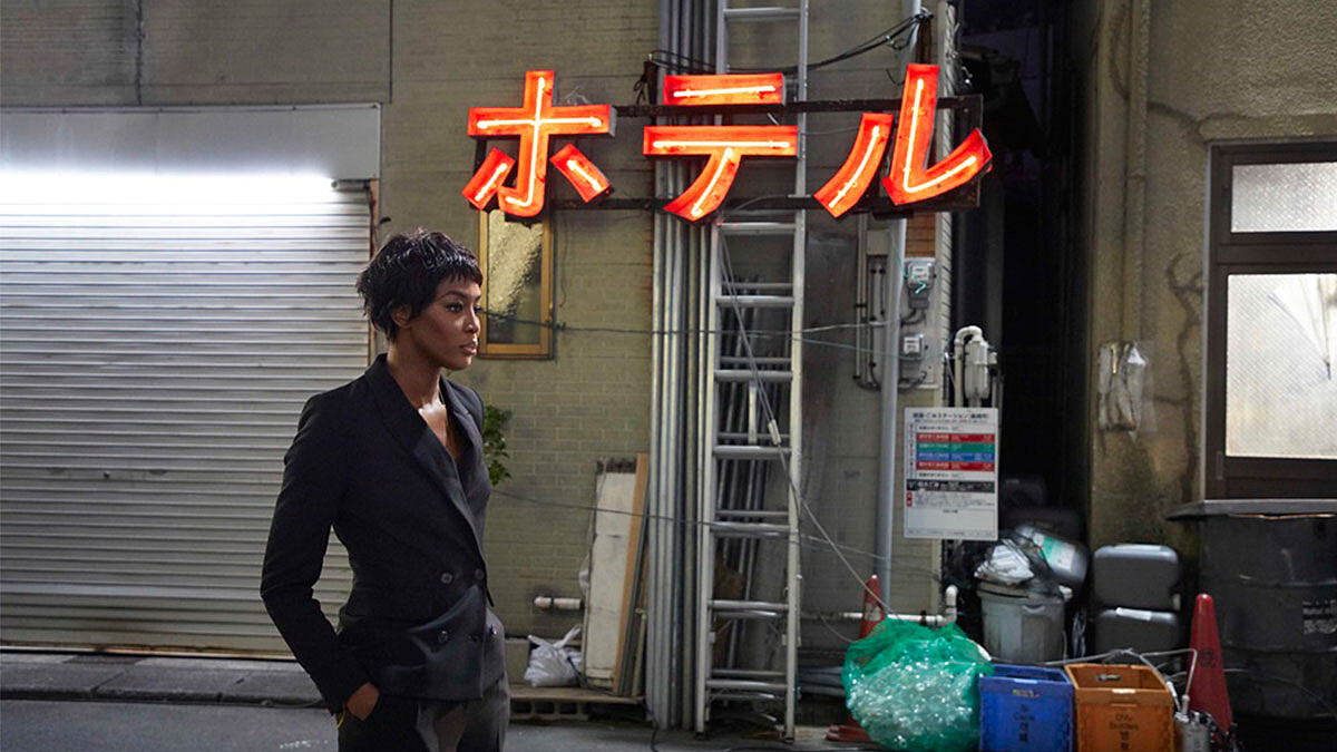 來趟時髦的東京冒險！超模Naomi Campbell霸氣詮釋H&amp;M秋季新貨