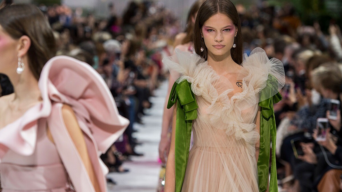 【巴黎時裝週】Valentino 華麗的入世之作