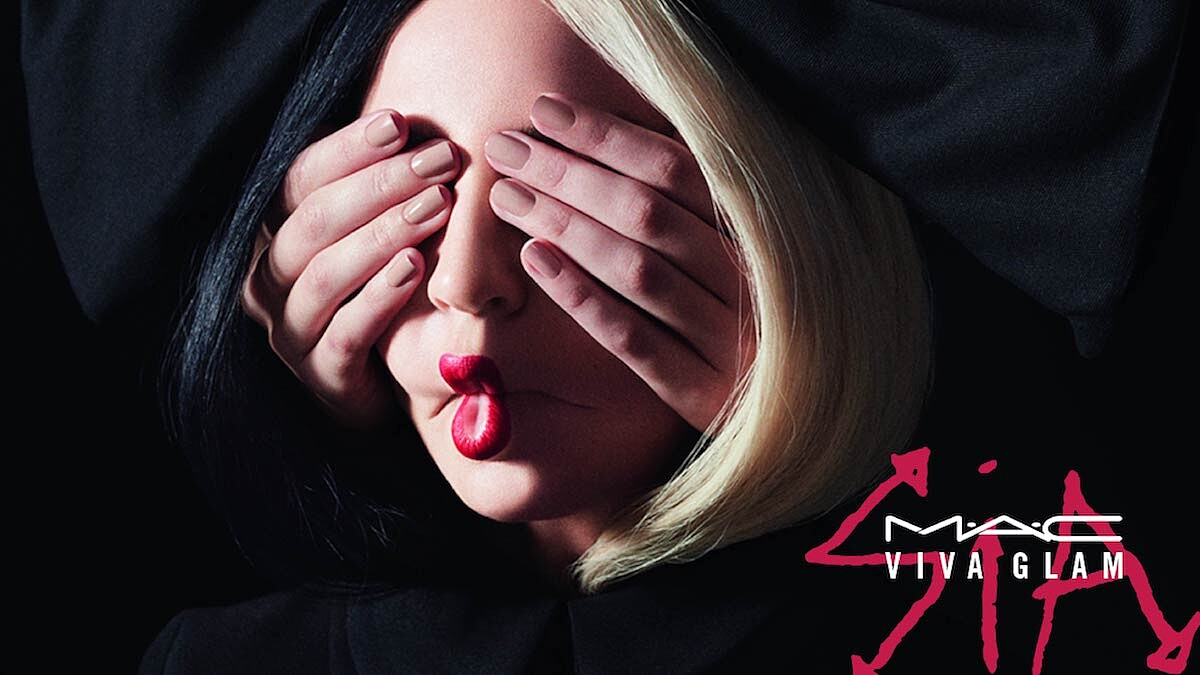 世界愛滋日讓我們跟著SIA一起擦上紅唇，讓世界看到我們堅定於終結愛滋歧視吧！