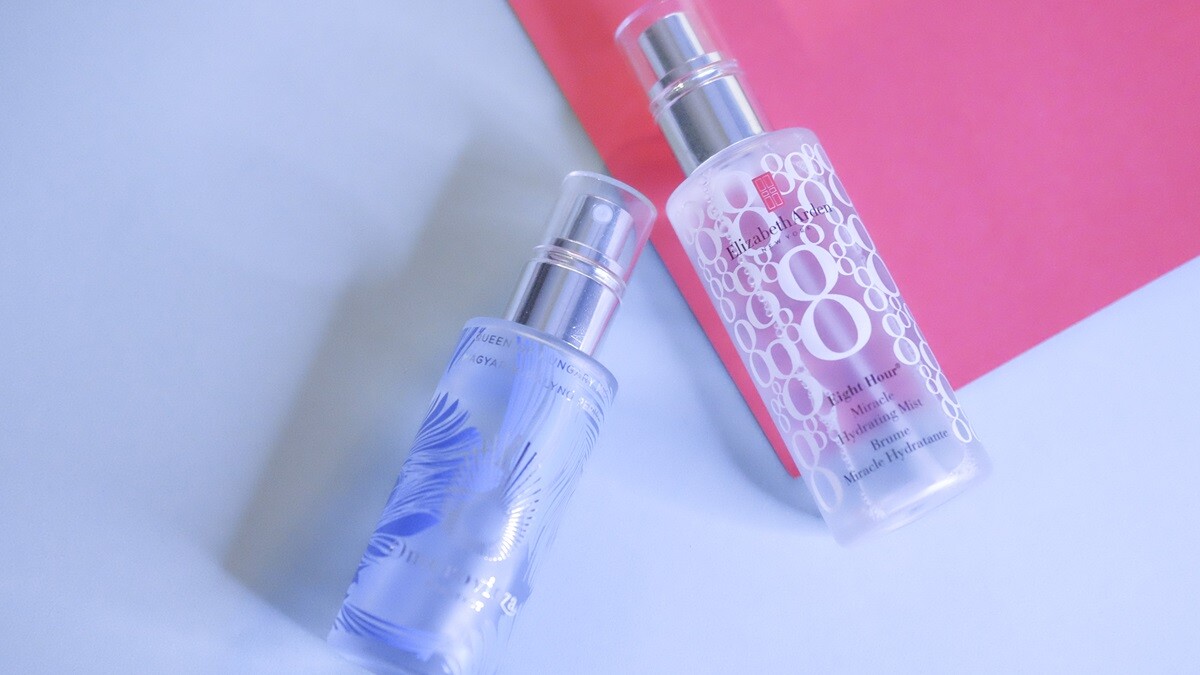 【可頌&amp;amp;比爾的なに日常】用在冬日補妝超強大，化妝包必備的2款保濕噴霧