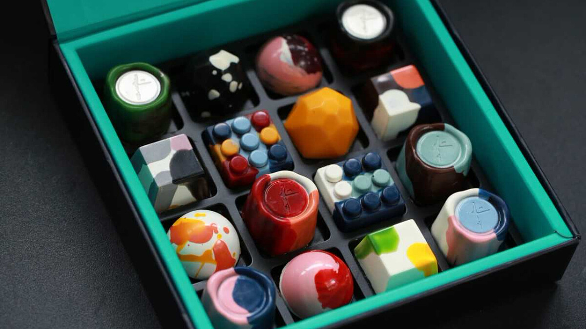 每一顆都像是彩繪藝術品！晶華攜手新加坡甜點皇后Janice Wong推超時髦巧克力禮盒