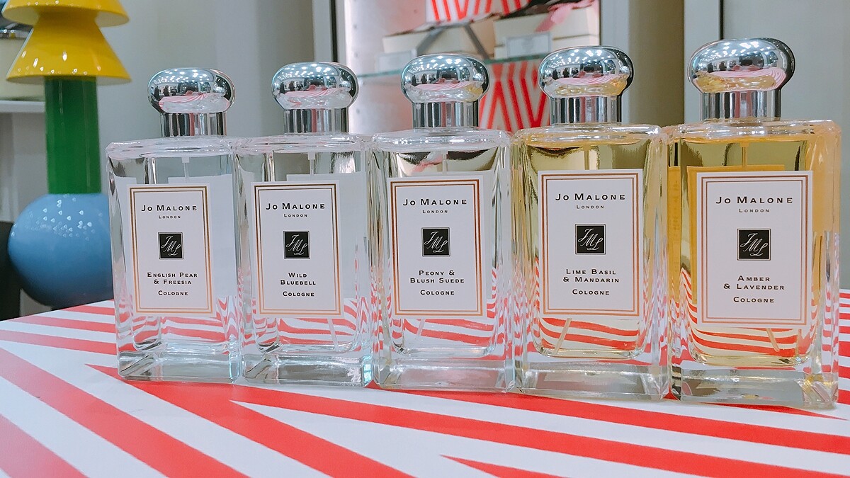 英國梨與小蒼蘭蟬聯第一名！Jo Malone London 2017年最熱賣的香水Top 5揭曉(加映品味師示範混香噴法)