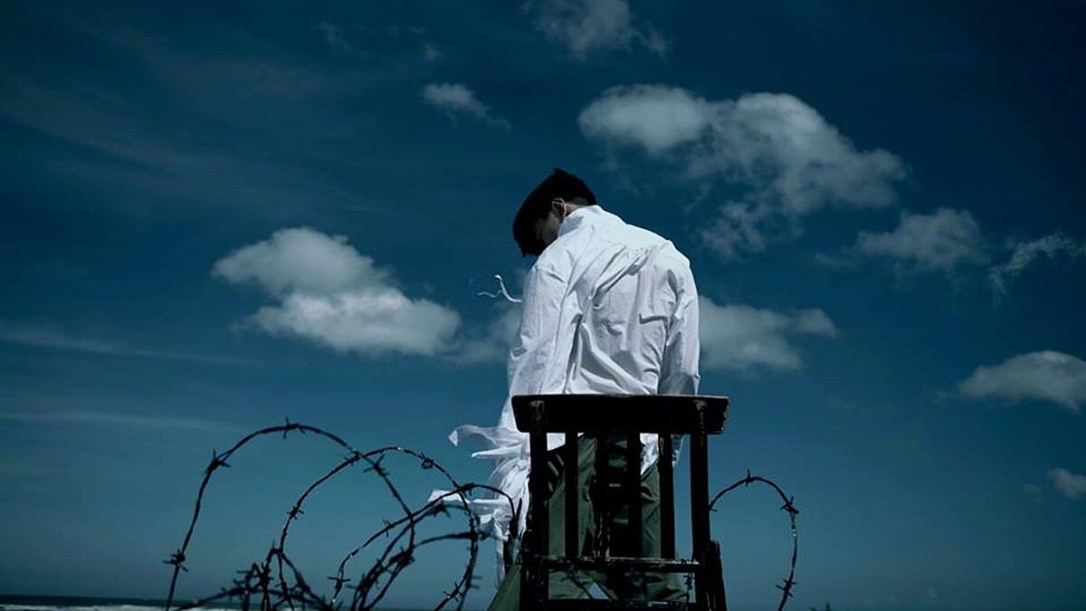 「每一首詞曲寫下內心的牢騷，卻這麼無法令人討厭。」JJ林俊傑全新專輯《偉大的渺小》11首靈魂歌曲唱出渺小人類的偉大道理