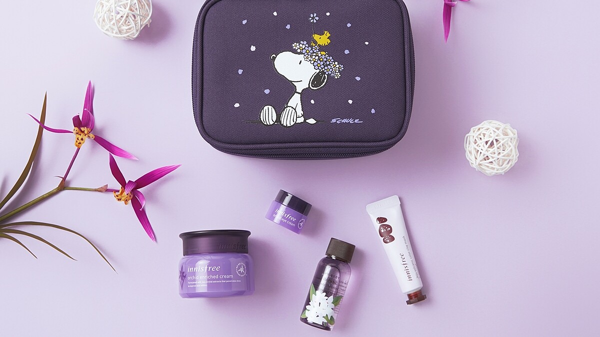 「戴上花圈的Snoopy也太Q」innisfree搭上資深暖男Snoopy 打造濟州寒蘭百寶盒，外出旅行一包搞定