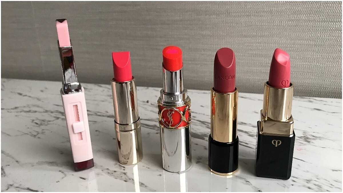 年度熱銷唇膏排行榜！「連排19小時、兩週賣破萬支…」驚人缺貨實錄，化妝包非收不可