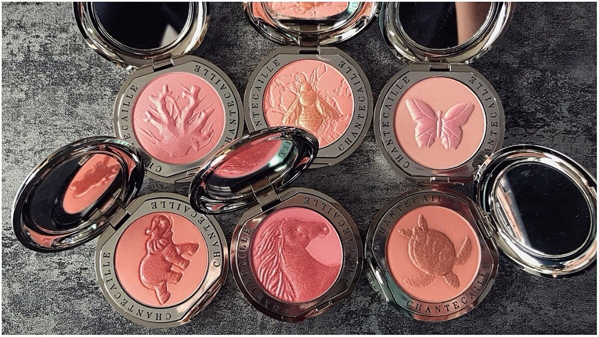 必須要包色！「乾燥花瓣、裸杏桃、粉金橘…」香緹卡把最受歡迎的色號收進全新慈善頰彩～讓人不愛也難