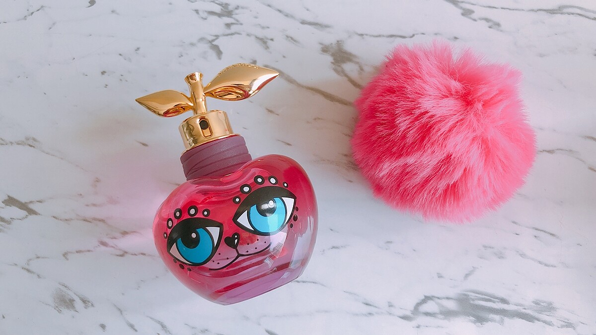 掛著毛球的小怪獸好萌！Nina Ricci讓你與閨蜜一起釋放內心的小野獸