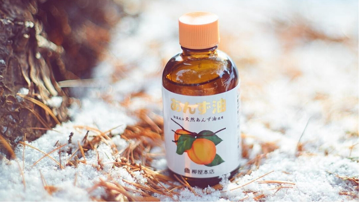 日妞美髮的秘密武器！日本400年的國民護髮品「柳屋杏子油」進駐台灣