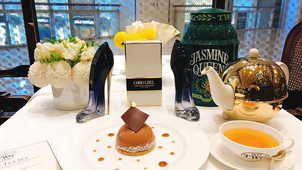 這蛋糕的口感也太綿滑！TWG Tea首度攜手CAROLINA HERRERA推出聯名茗茶套餐，還可以獲得秘密女性淡香精針管小香